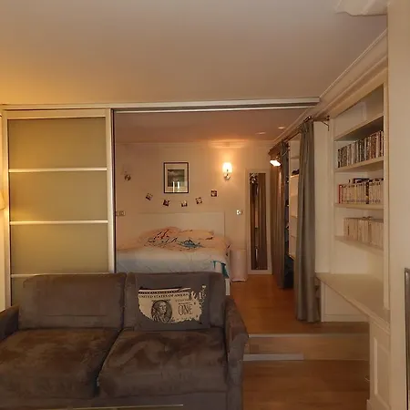 Apartment Gravilliers Paris