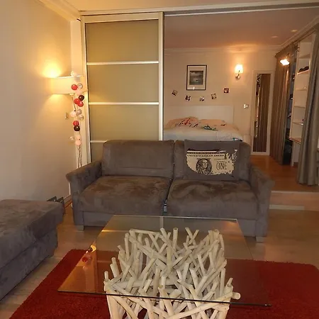 Apartment Gravilliers